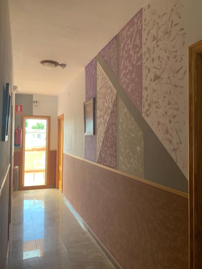 Hostal Сесенья Экстерьер фото