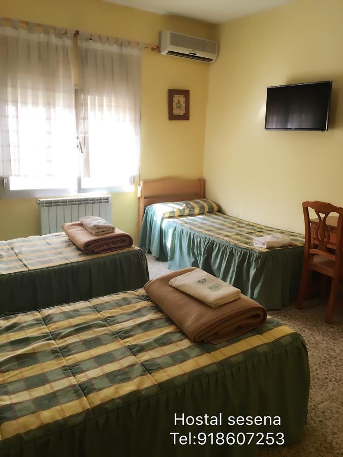Hostal Сесенья Экстерьер фото