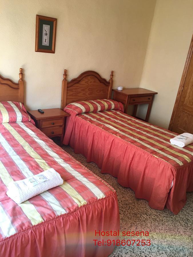 Hostal Сесенья Экстерьер фото